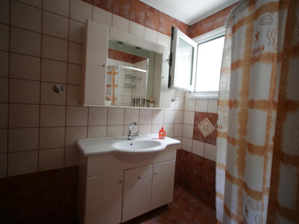 Villa Verde 200 Meters From The Beach Nea Iraklitsa Exterior foto
